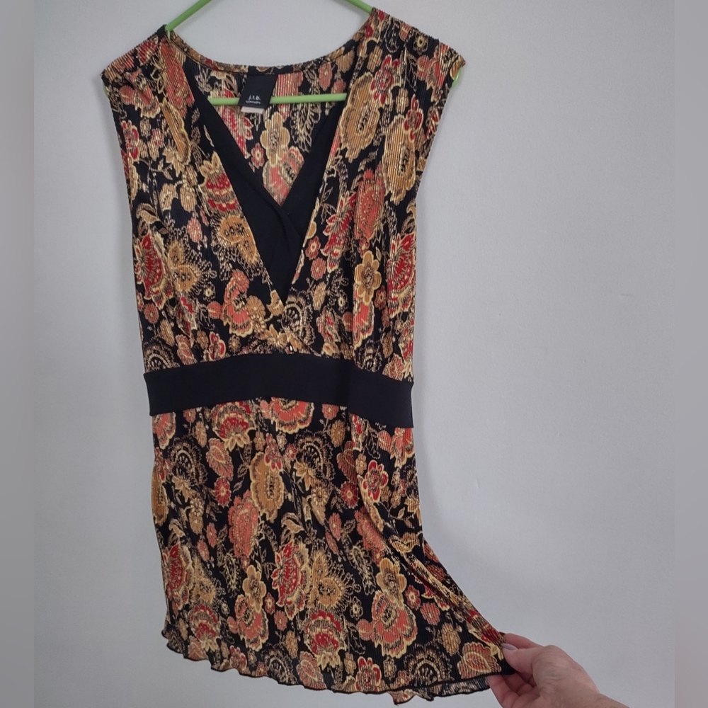 J.T.B. Woman Sleeveless Orange, Gold & Black Paisley Floral Long Top
